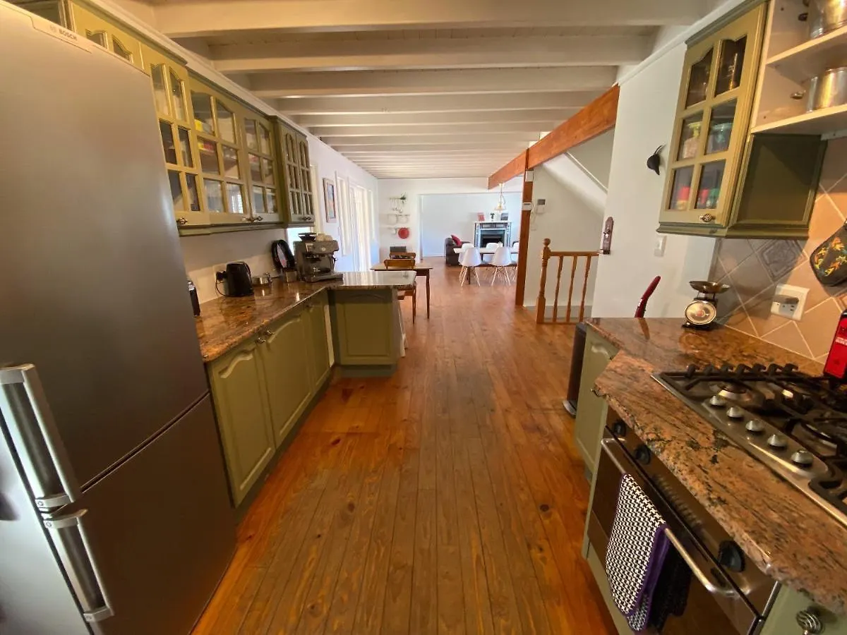 Villa Amanzi Hout Bay Homestay