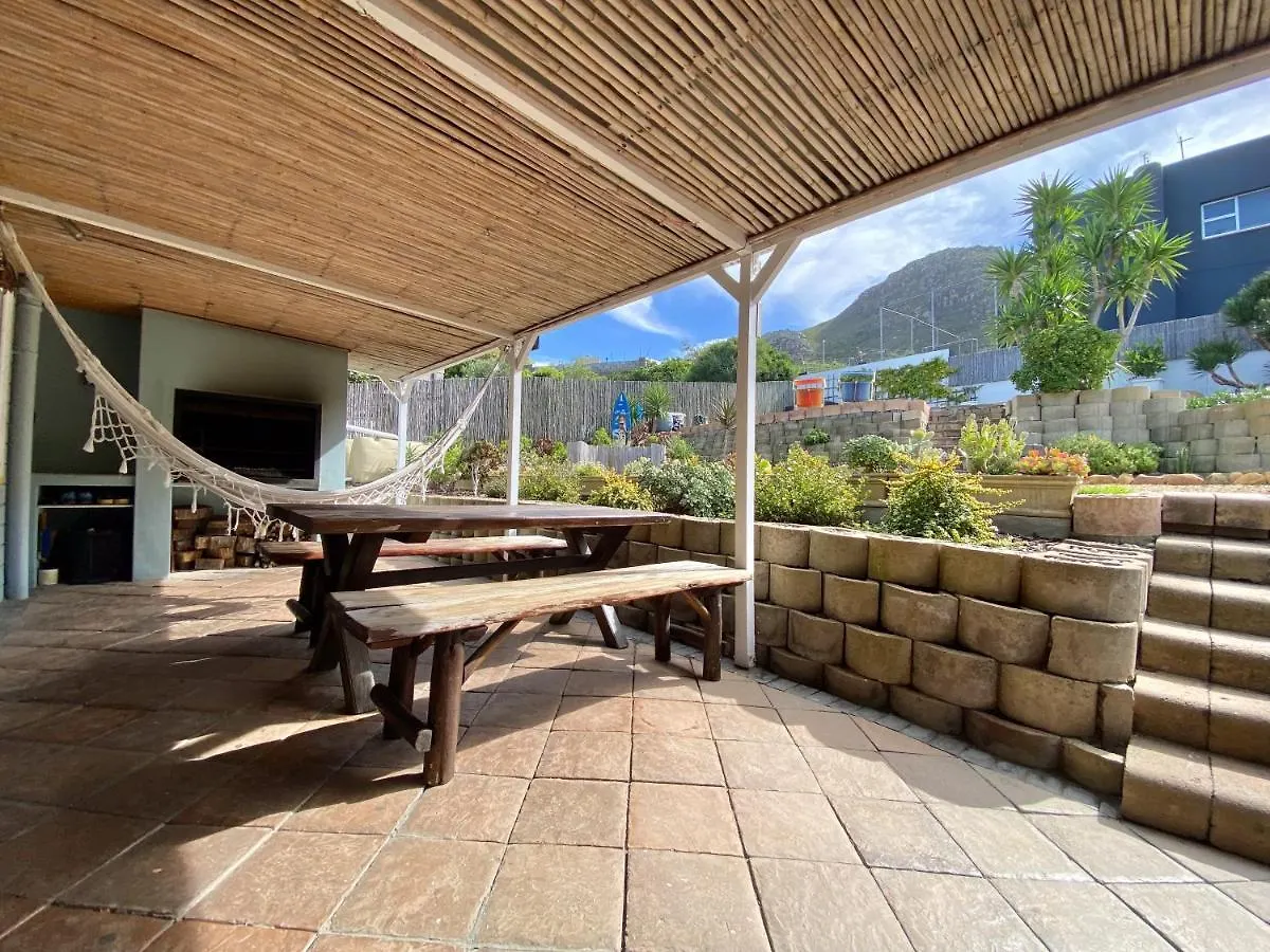 Villa Amanzi Hout Bay Homestay